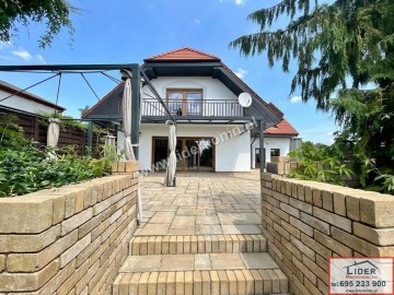 Elegancki dom 220 m² z basenem - Konin, os. Chorzeń