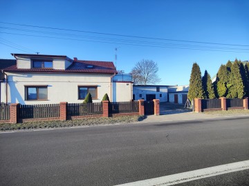 Dom o pow. 150m2-po remoncie-gotowy do zamieszkania-150m2