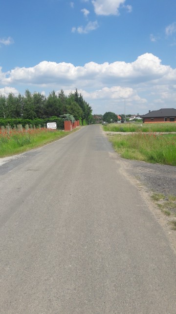 ! Sprzedam działkę w miejscowości - Kraśnica - // = CHORZEŃ