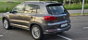 Volkswagen Tiguan 2.0 TDI DSG 4-MOTION R-LINE
