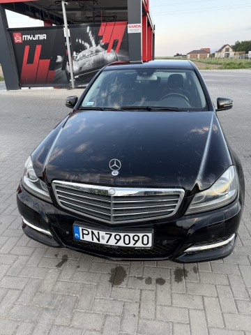 Mercedes C180 2012 rok