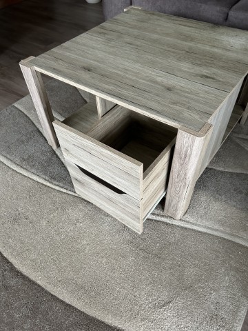 Oddam za darmo stolik