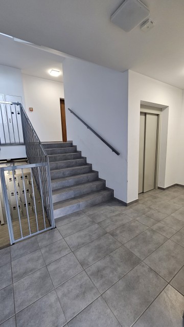 WYNAJMĘ mieszkanie Konin Jaspisowa parter 42 m2 pełne wyposa