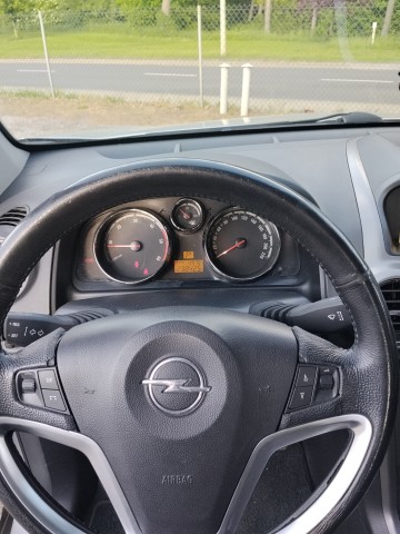 SUV Opel Antara 2007