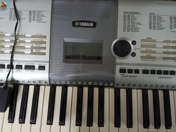 Sprzedam keyboard Yamaha