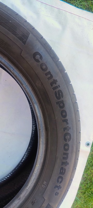 Opony Continental 235/50 R18V