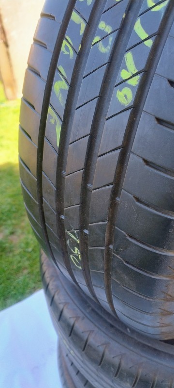 Opony Bridgestone 225/50 R18