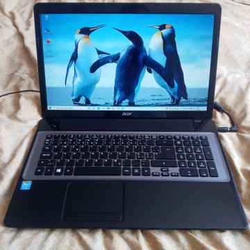 Laptop Acer Travelmate P273, 17.3 cala
