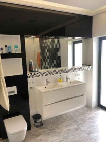 Sprzedam dom 220m2 w Brzeżnie pod Koninem z gospodarczym 200