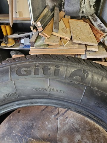 Sprzedam Opony 225/60r18 giti comfort f50 4 szt