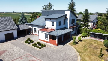 Niezwykła posiadłość 2.85ha z prywatnym lasem, koło Ślesina