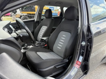 Kia Ceed 1.4 BENZYNA Klimatyzacja Nawigacja Kamera Ledy