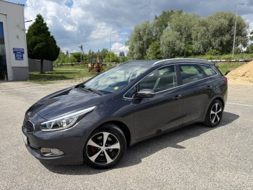 Kia Ceed 1.4 BENZYNA Klimatyzacja Nawigacja Kamera Ledy