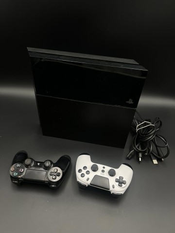 Konsola PS4 CUH-1116a 500 GB zestaw 2 pady