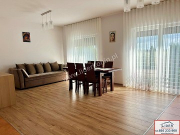 75 m&sup2; komfortu w otoczeniu zieleni &ndash; tylko 5 km od Konina