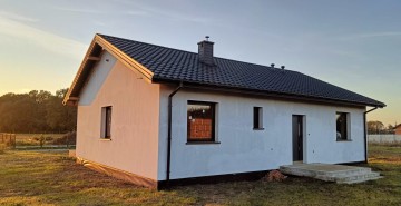 Sprzedam bardzo ładny i funkcjonalny dom w Krągoli k/Konia