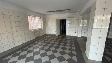 Sprzedam dom z możliwością prowadzenia działalności -Kramsk