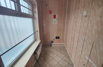 Do wynajęcia lokal handlowo-usługowy na parterze