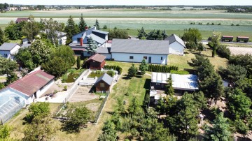 Niezwykła posiadłość 2.85ha z prywatnym lasem koło Ślesina