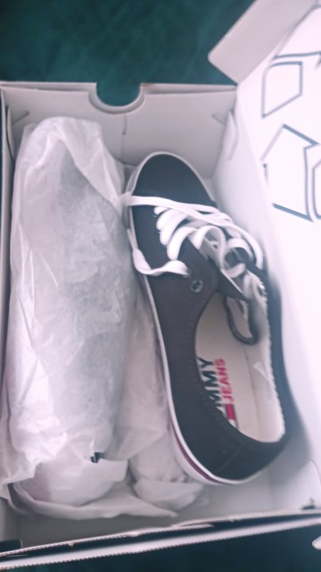sprzedam buty nowe