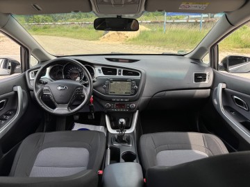 Kia Ceed 1.6 BENZYNA Nawigacja Kamera Cofania Ledy Tempomat