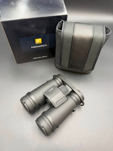 Lornetka Nikon Monarch M7 10x42 Stan: jak nowa, nieużywana-