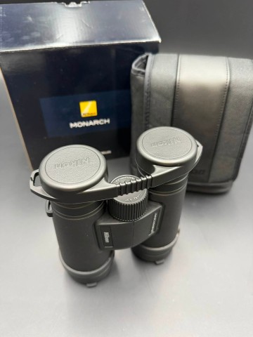 Lornetka Nikon Monarch M7 10x42 Stan: jak nowa, nieużywana-
