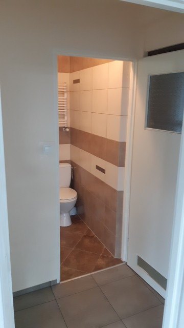 Wynajmę lokal 50m2 KONIN (V os.)