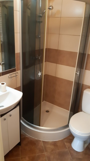 Wynajmę lokal 50m2 KONIN (V os.)