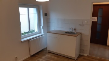 Wynajmę lokal 50m2 KONIN (V os.)