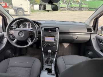 Mercedes B 2.0 DIESEL Klimatyzacja Nawigacja Tempomat HAK