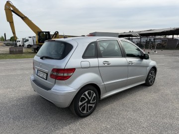 Mercedes B 2.0 DIESEL Klimatyzacja Nawigacja Tempomat HAK