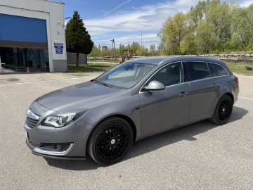 Opel Insignia 1.6 BENZYNA Zarejestrowana Długie Opłaty