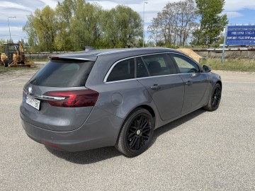 Opel Insignia 1.6 BENZYNA Zarejestrowana Długie Opłaty