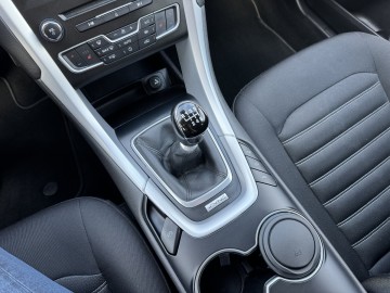 Ford Mondeo 1.5 BENZYNA Klimatronik Nawigacja Ledy Tempomat