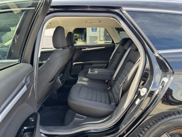 Ford Mondeo 1.5 BENZYNA Klimatronik Nawigacja Ledy Tempomat