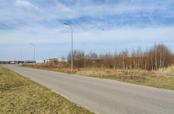 Atrakcyjny teren inwestycyjny w kompleksie zabudowy komercyj ...