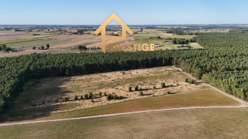 Kompleks działek budowlanych 1,45ha las, jezioro
