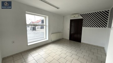 Wynajmę lokal hadlowo-usługowy – Ślesin, ul. Żwirki i Wigury