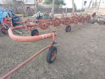 Prasa, przetrząsaczo - zgrabiarka, siewnik