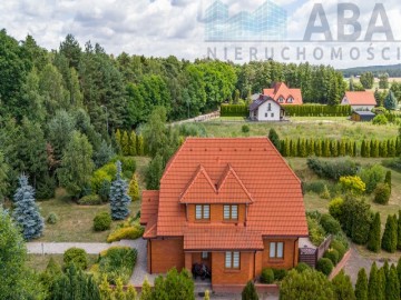 Wyjątkowy dom z dwoma stawami i 2,69 ha działki – Żychlin