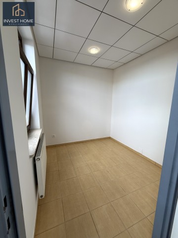 Wynajmę lokal usługowo-biurowy - 90m2 - Ślesin