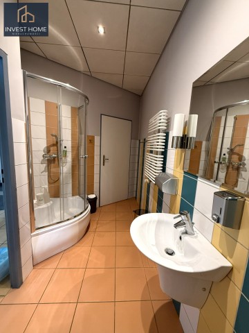 Wynajmę lokal usługowo-biurowy - 90m2 - Ślesin