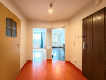 Rozkładowe, 2 pok. mieszkanie, duży balkon-os. Chorzeń