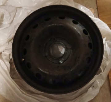 Na sprzedaż felgi stalowe 4 szt. do Peugeot 206