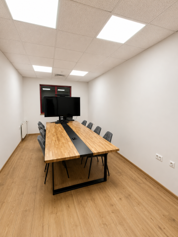 Lokal biurowo-usługowy 350 m² przy ul. Nadbrzeżnej