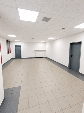 Lokal biurowo-usługowy 350 m² przy ul. Nadbrzeżnej