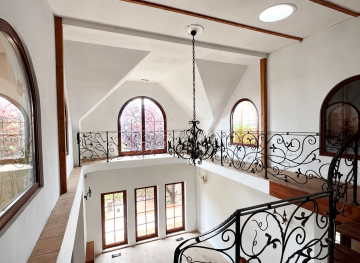 Willa z potencjałem | 211 m&sup2; | Działka 1 730 m&sup2; | Garaż