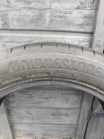 Opony Bridgestone Turanza 6 enliten 225/50R19 96V