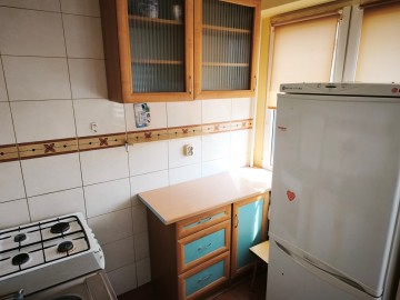 2 pokojowe mieszkanie, 3 piętro, niski blok-os. V